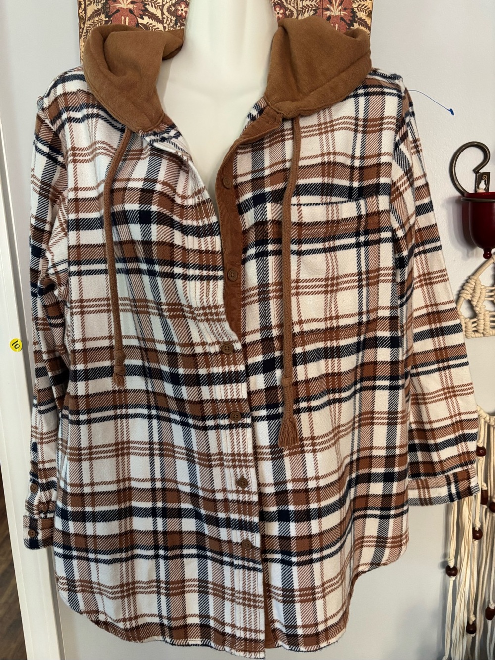 American Eagle plaid flannel hooded button jacket MEDIUM. SOFT